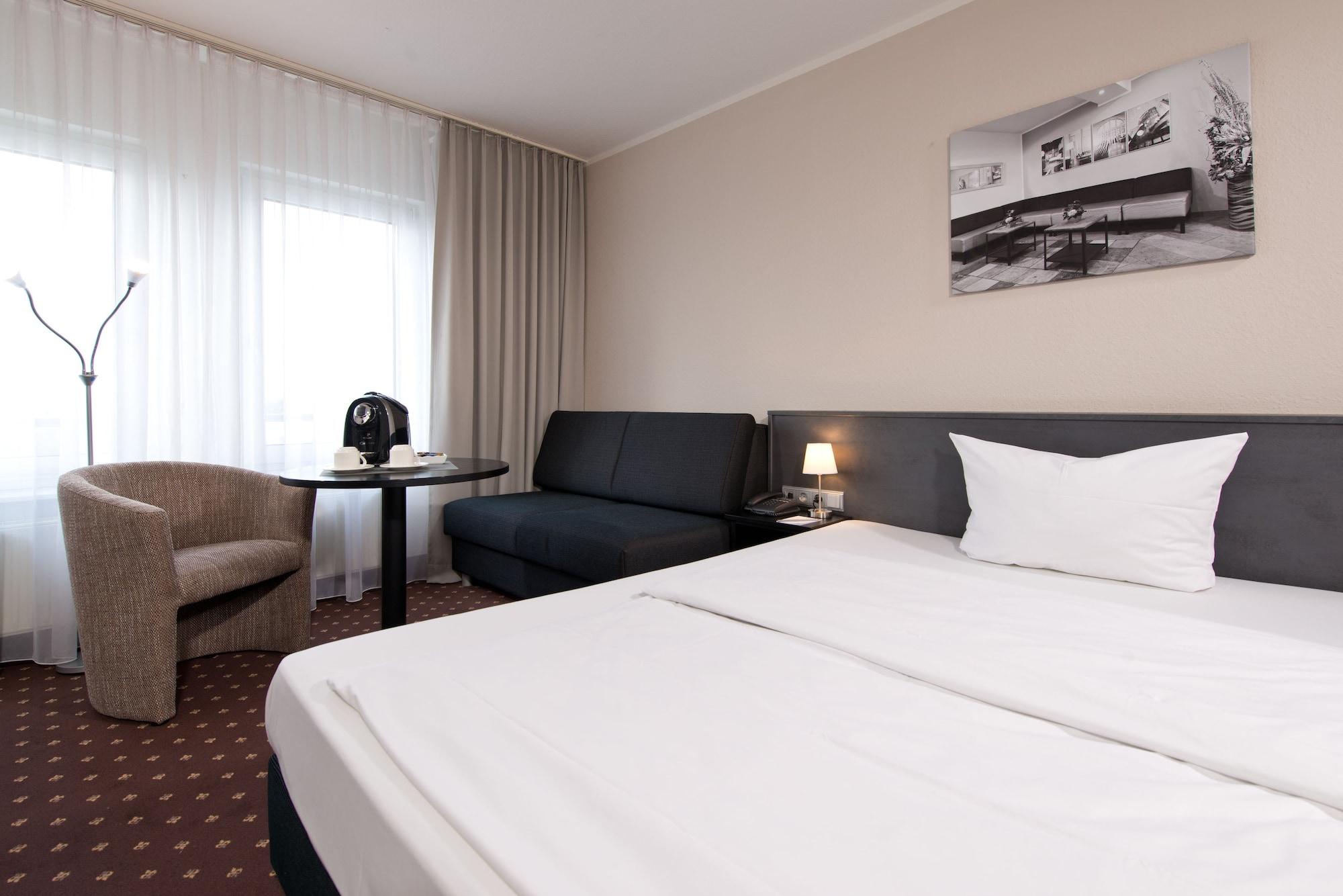 Achat Hotel ホッケンハイム エクステリア 写真