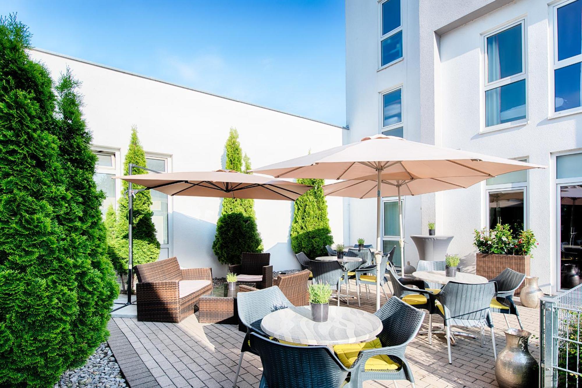 Achat Hotel ホッケンハイム エクステリア 写真
